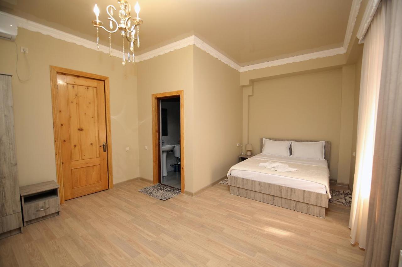 Hotel Shogi Zugdidi Dış mekan fotoğraf